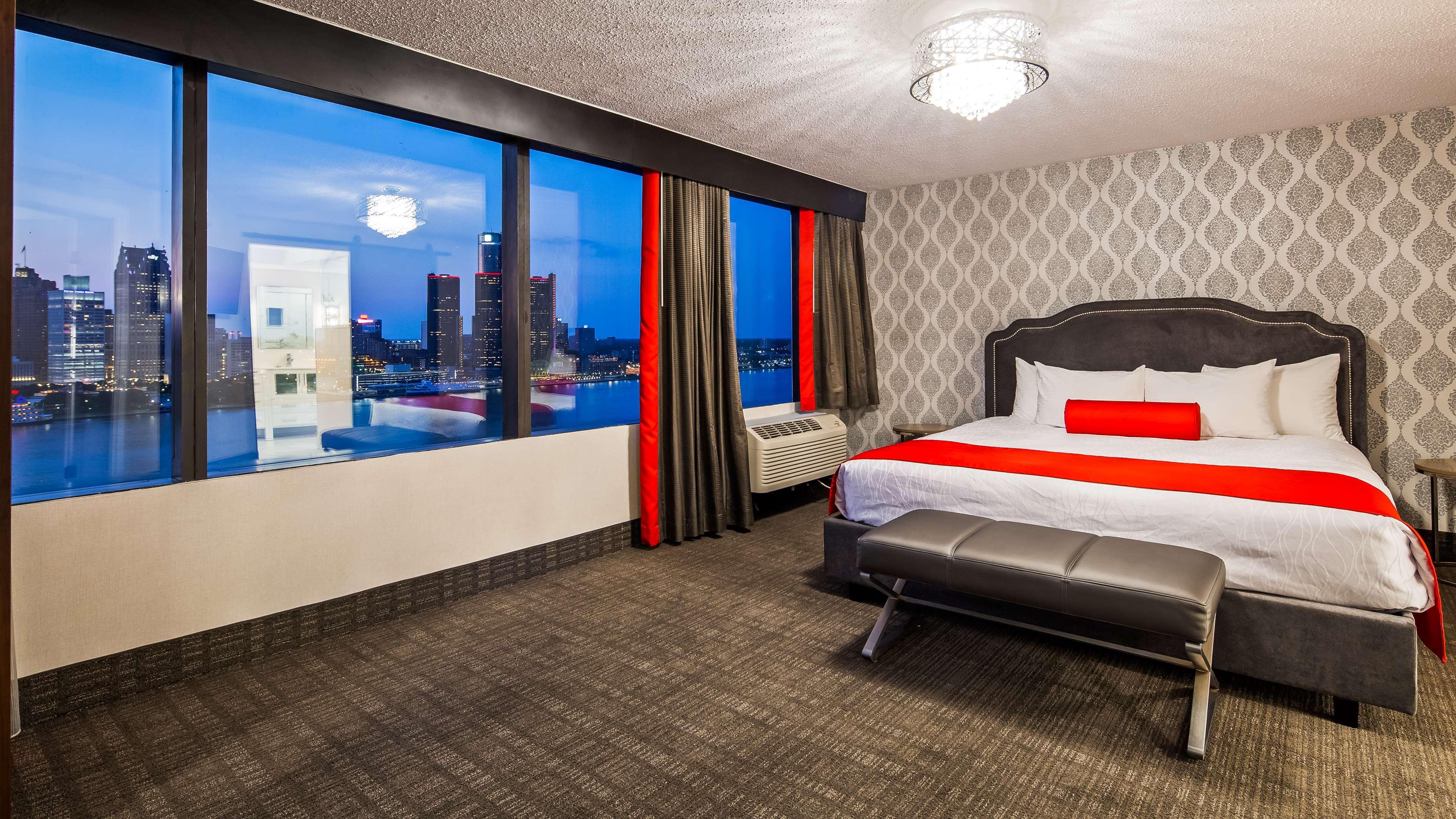 Best Western Plus Waterfront Hotel Windsor Extérieur photo