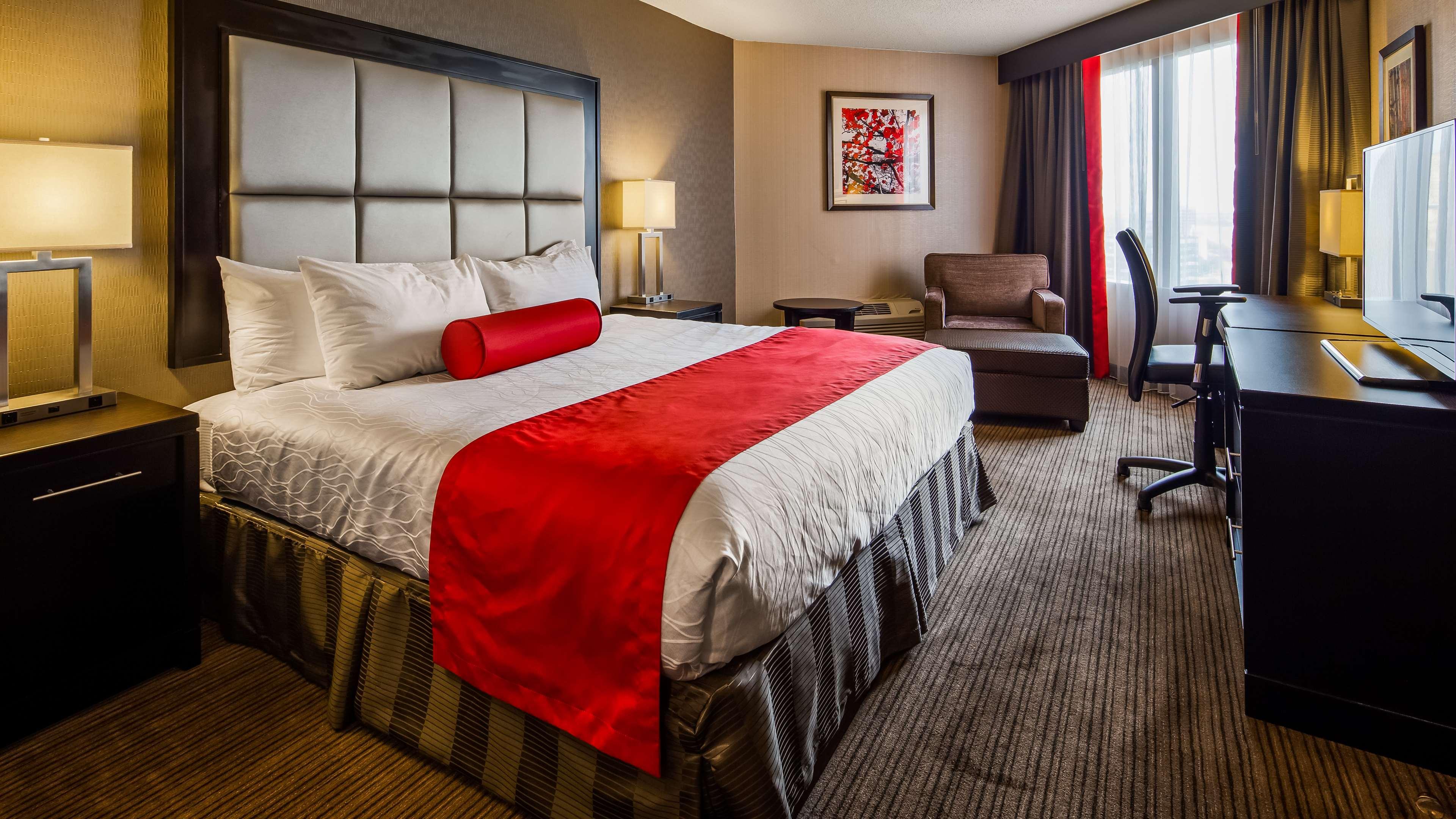 Best Western Plus Waterfront Hotel Windsor Extérieur photo