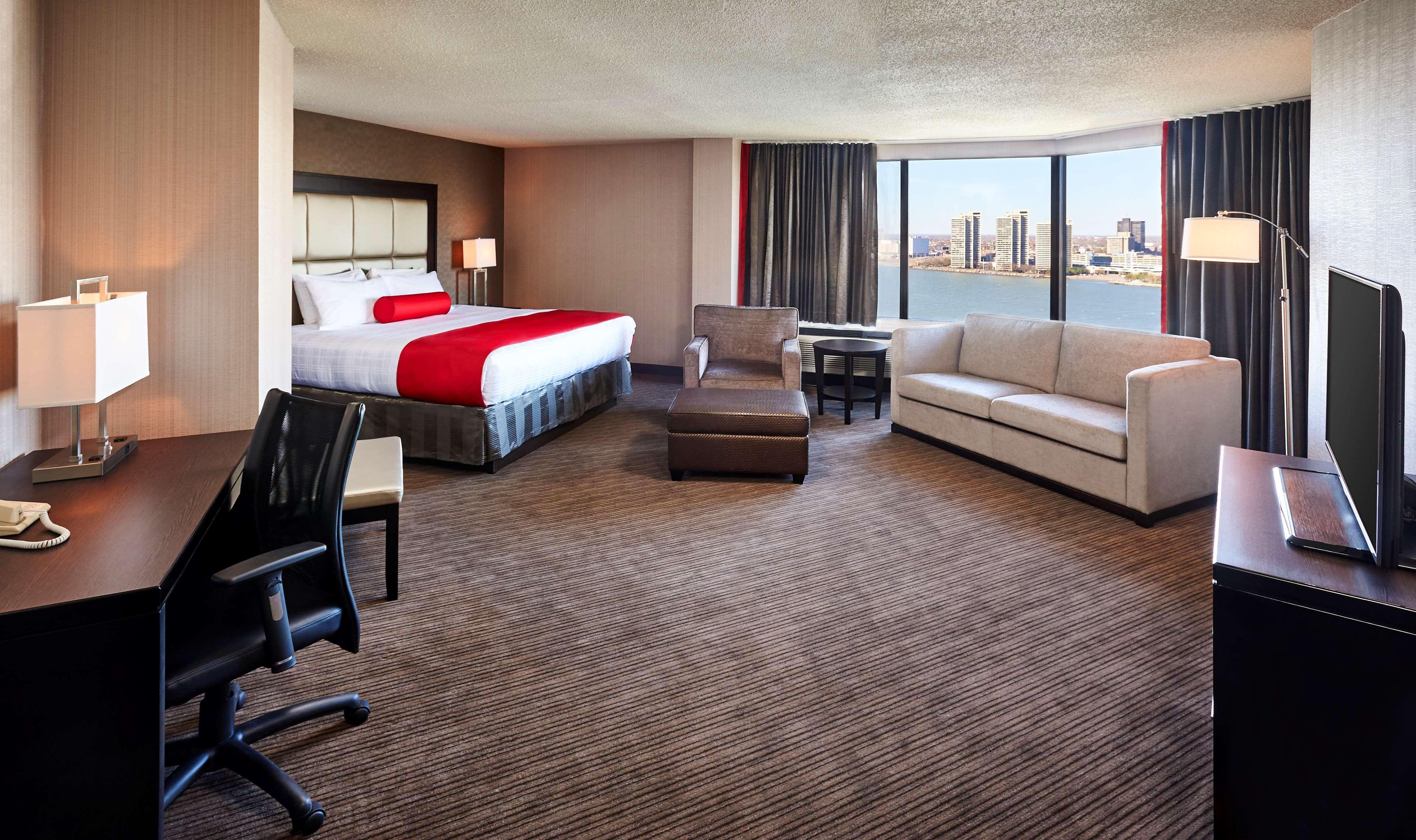 Best Western Plus Waterfront Hotel Windsor Extérieur photo