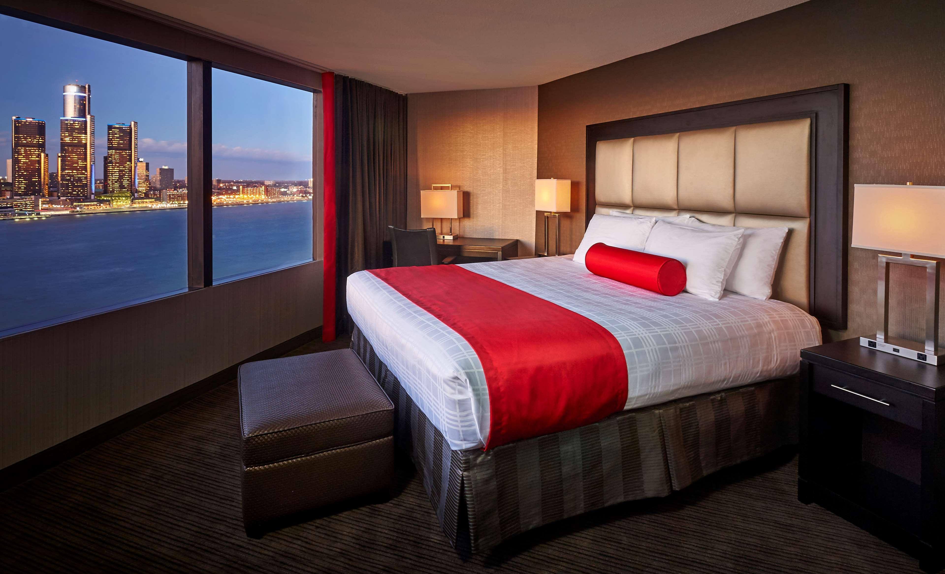 Best Western Plus Waterfront Hotel Windsor Extérieur photo
