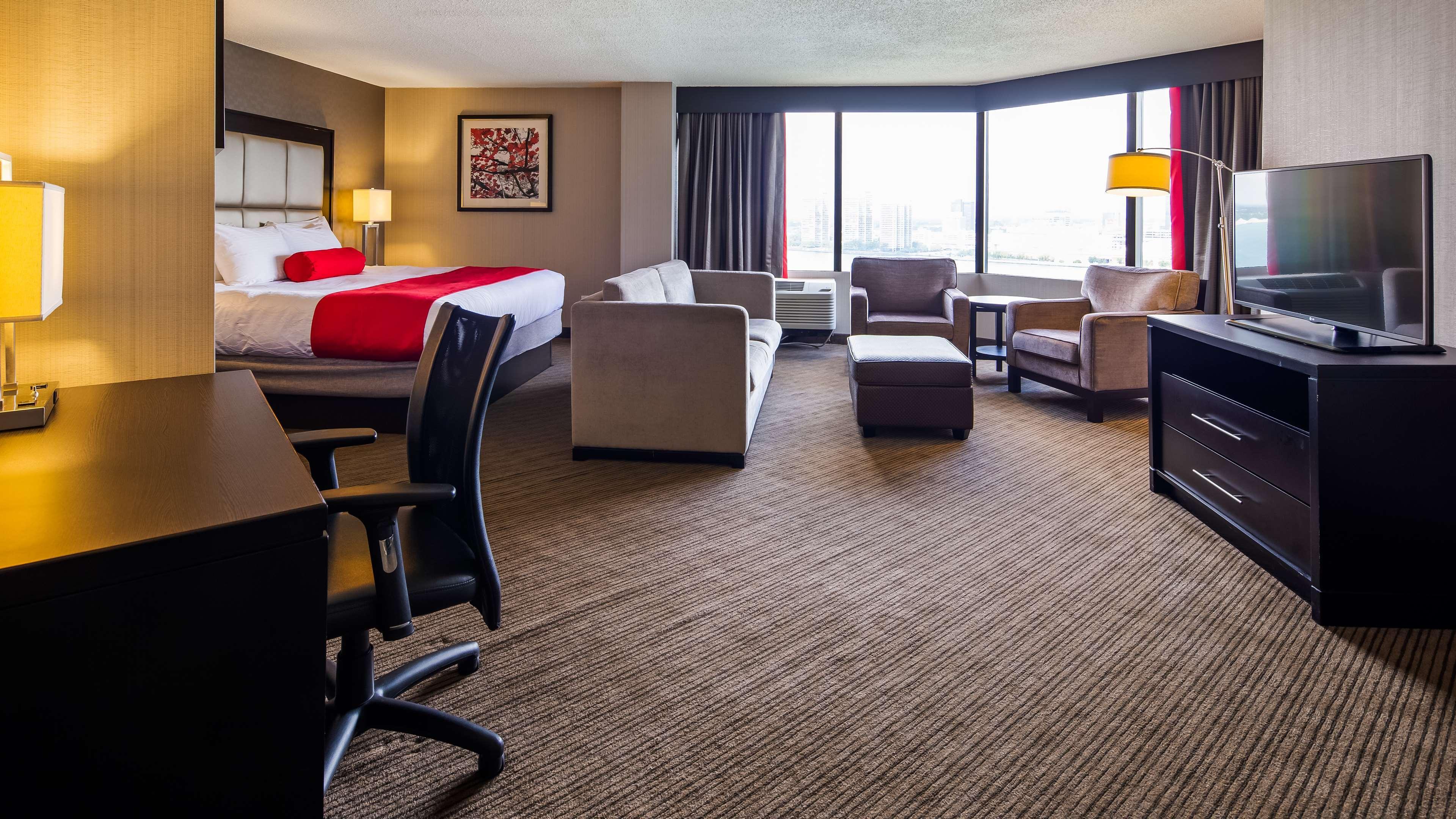 Best Western Plus Waterfront Hotel Windsor Extérieur photo