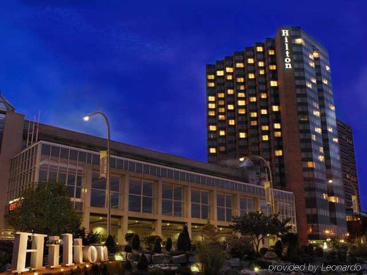 Best Western Plus Waterfront Hotel Windsor Extérieur photo