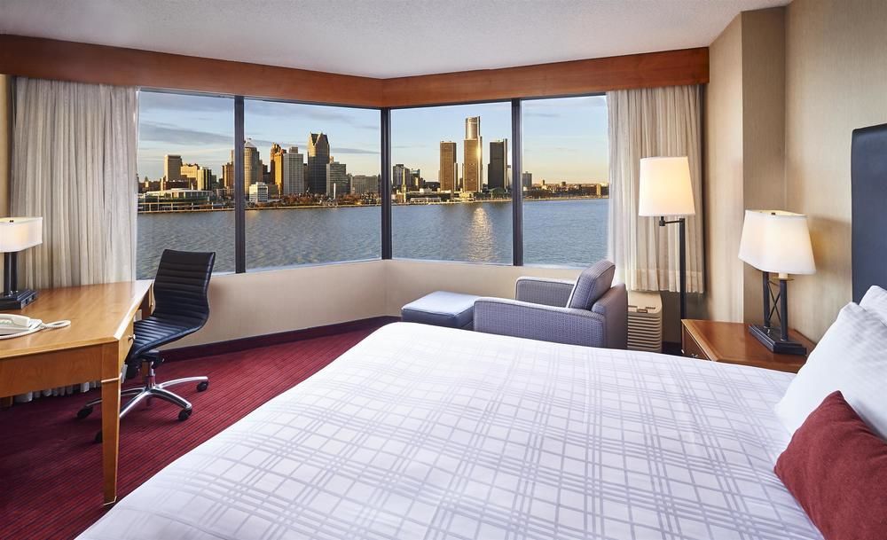 Best Western Plus Waterfront Hotel Windsor Extérieur photo
